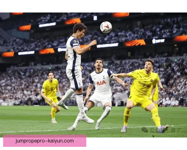 沙勒罗瓦边路进攻状态回暖，球队竞争力增强值得关注