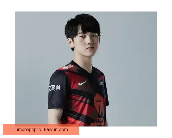 戴伟浚近期比赛状态回暖，持续提升团队竞争力。